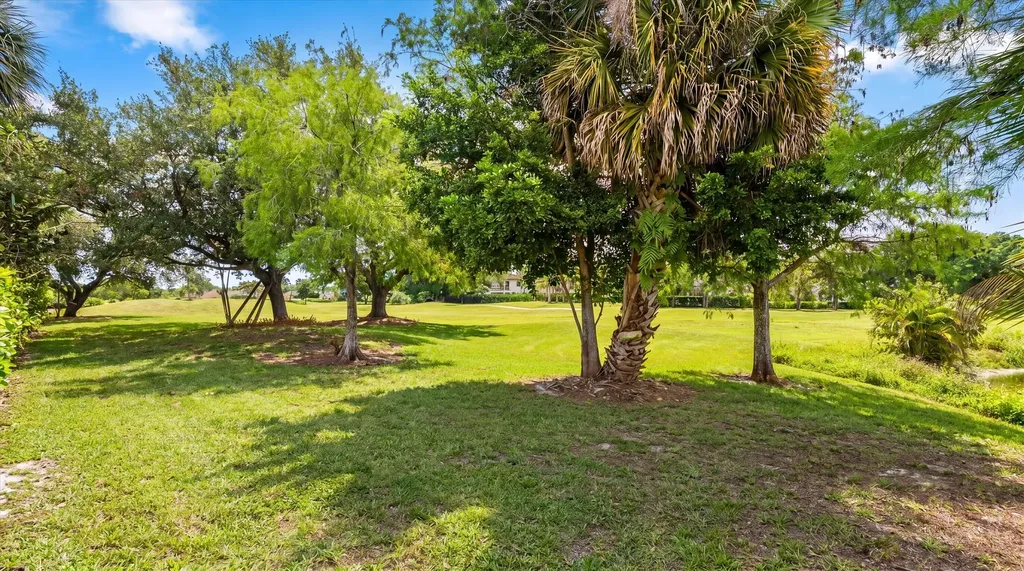 2920 Twin Oaks Way Wellington FL 33414