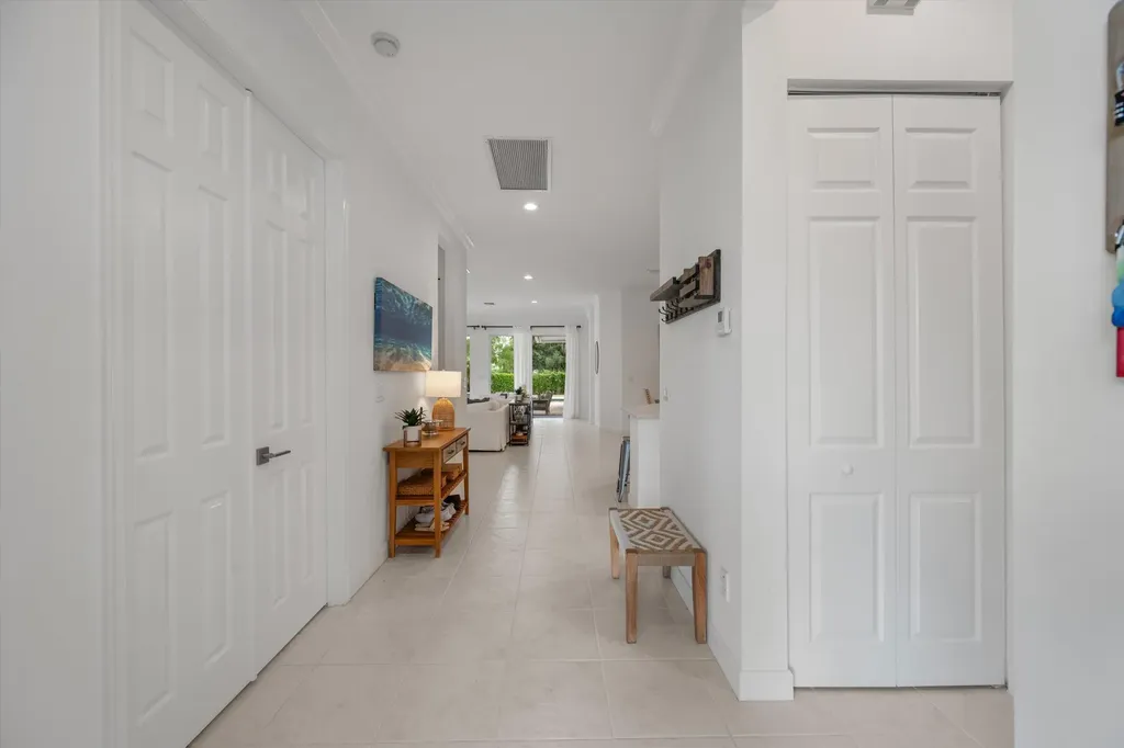 2920 Twin Oaks Way Wellington FL 33414