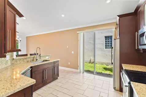 1178 NW 116th Avenue Coral Springs FL 33071