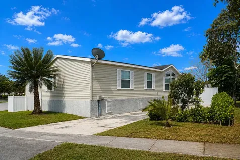 620 NW 215th Avenue Pembroke Pines FL 33029