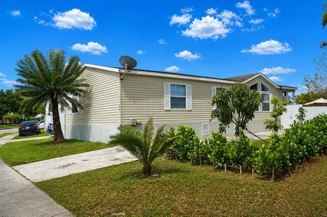 620 NW 215th Avenue Pembroke Pines FL 33029