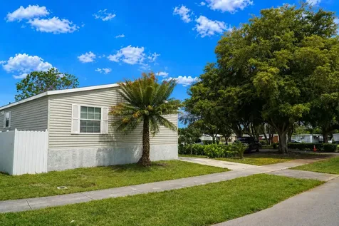 620 NW 215th Avenue Pembroke Pines FL 33029