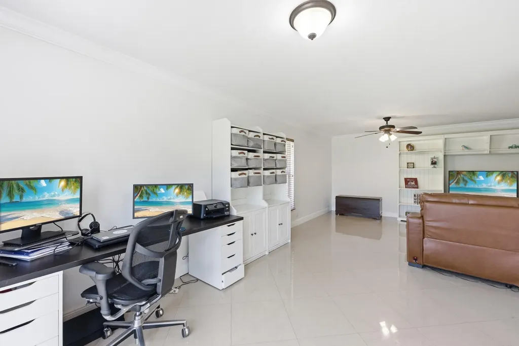 8557 Shadow Wood Boulevard Coral Springs FL 33071