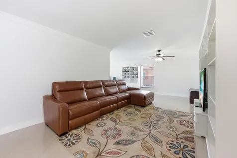 8557 Shadow Wood Boulevard Coral Springs FL 33071
