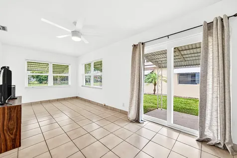 6061 Stanley Lane Delray Beach FL 33484