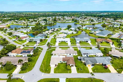 6061 Stanley Lane Delray Beach FL 33484