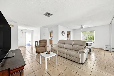 6061 Stanley Lane Delray Beach FL 33484