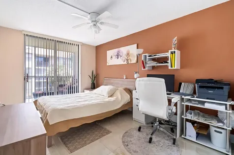 2000 Atlantic Shores Boulevard Hallandale Beach FL 33009
