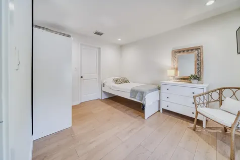 5870 SW 46th Terrace Miami FL 33155