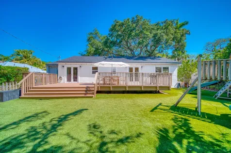 5870 SW 46th Terrace Miami FL 33155