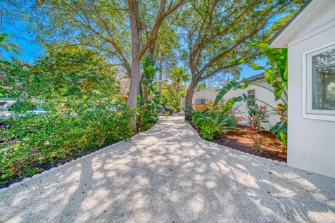 5870 SW 46th Terrace Miami FL 33155