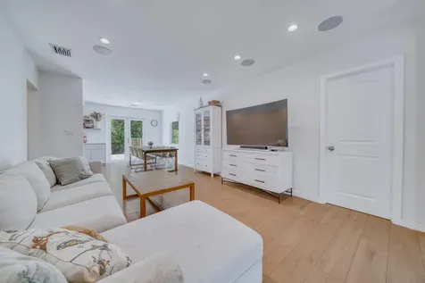 5870 SW 46th Terrace Miami FL 33155