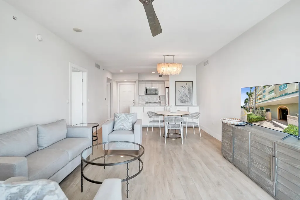 700 E Boynton Beach Boulevard Boynton Beach FL 33435