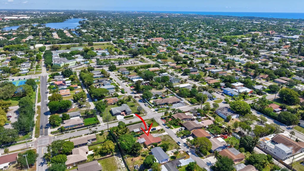 144 NW 9th Avenue Delray Beach FL 33444