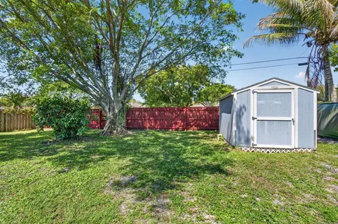 144 NW 9th Avenue Delray Beach FL 33444