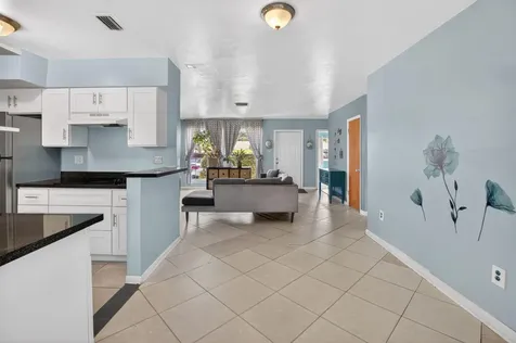 144 NW 9th Avenue Delray Beach FL 33444