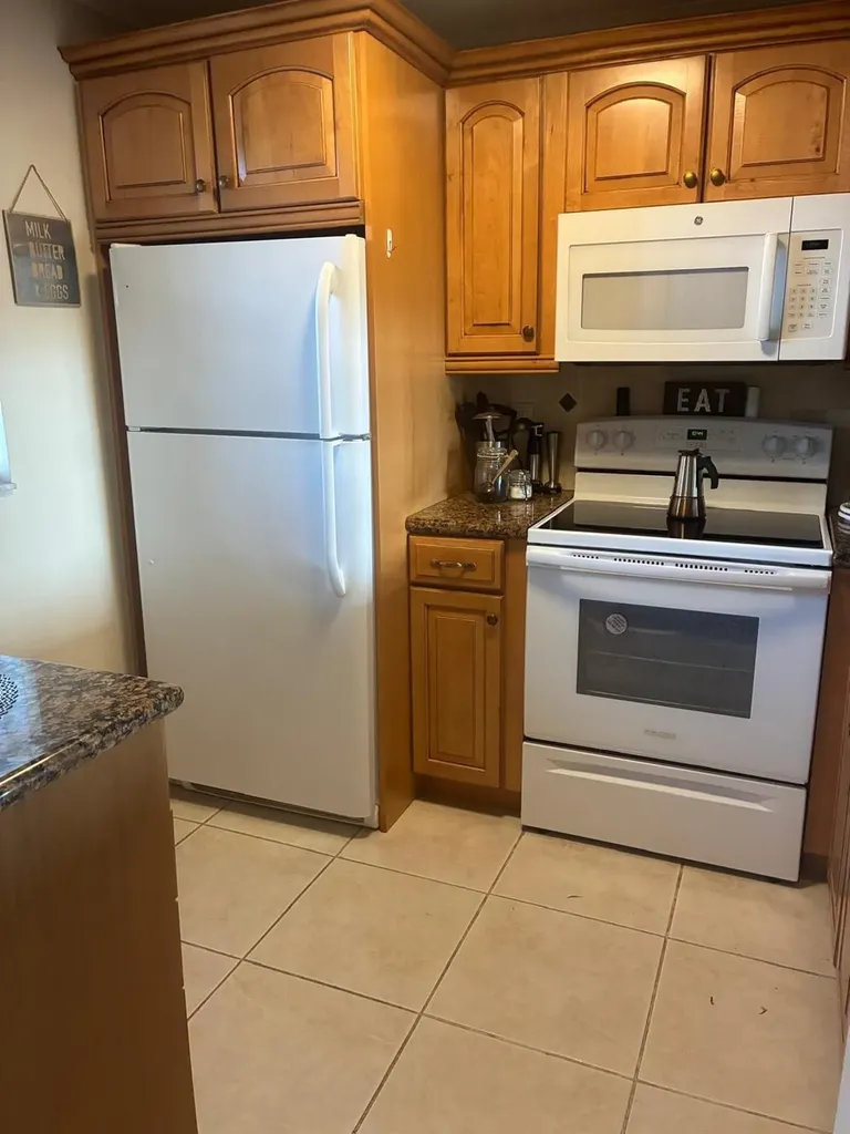 9230 Lagoon Place N Davie FL 33324