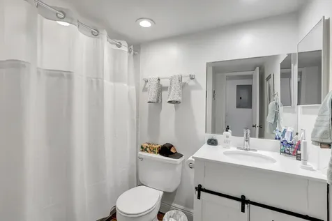 66 Capri B Delray Beach FL 33484