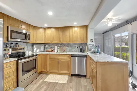 66 Capri B Delray Beach FL 33484