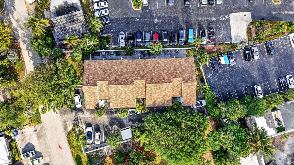 3250 NE 12th Street NE Pompano Beach FL 33062