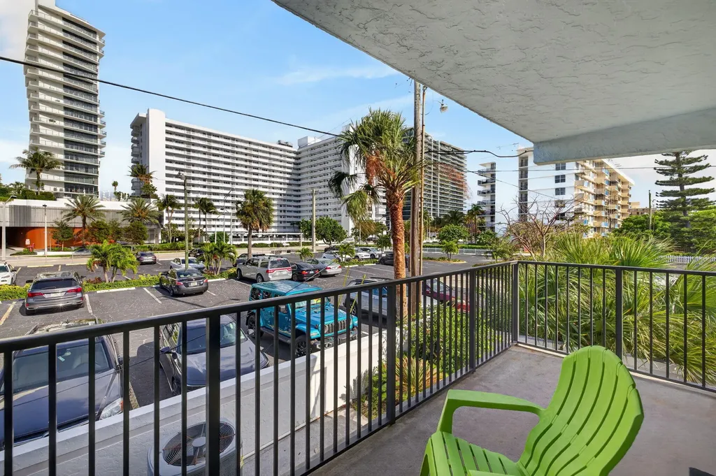 3250 NE 12th Street NE Pompano Beach FL 33062
