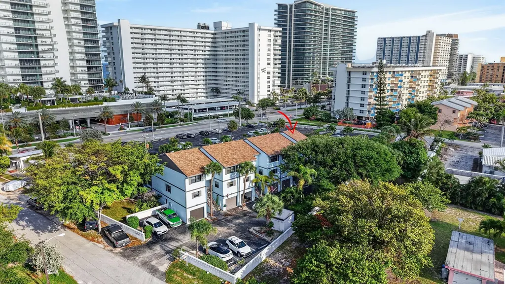 3250 NE 12th Street NE Pompano Beach FL 33062