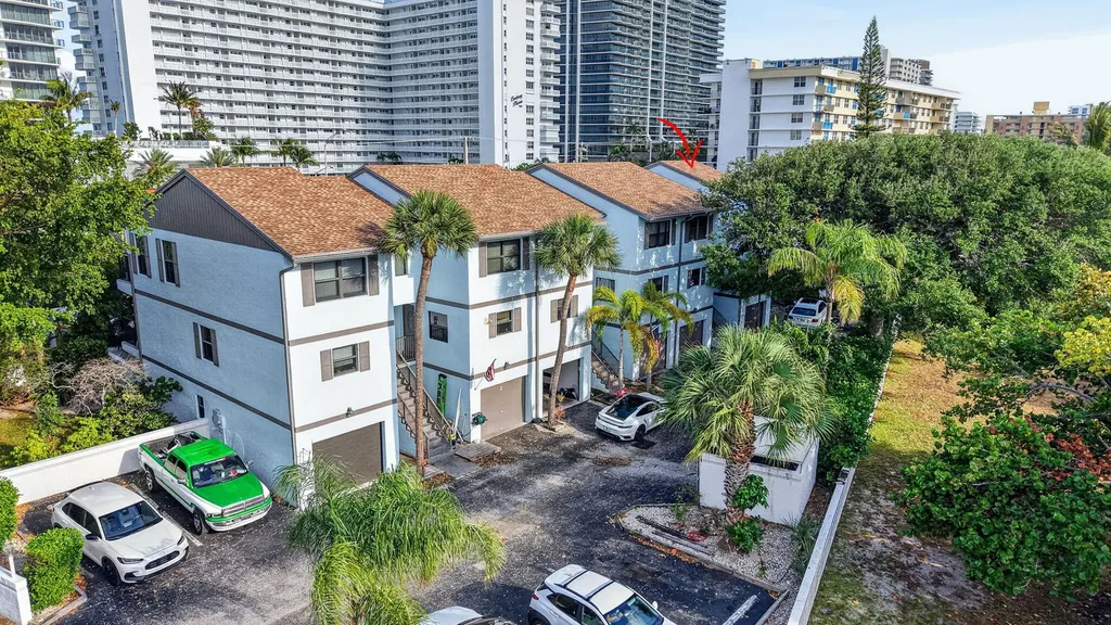 3250 NE 12th Street NE Pompano Beach FL 33062