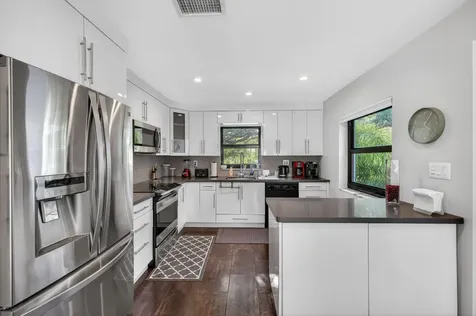 3250 NE 12th Street NE Pompano Beach FL 33062