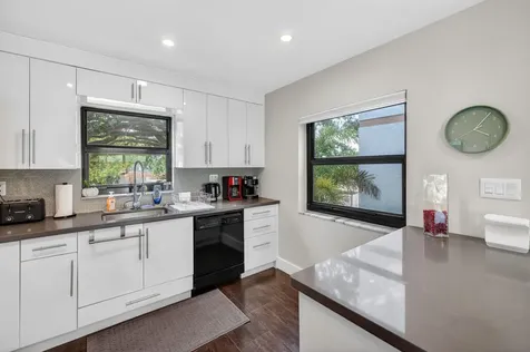 3250 NE 12th Street NE Pompano Beach FL 33062