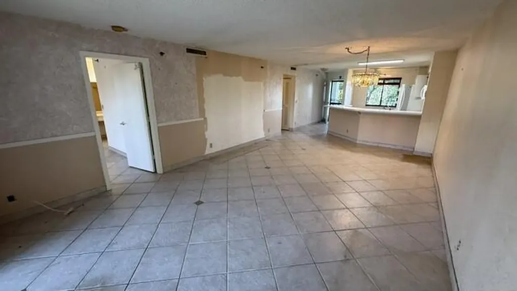 2238 N Cypress Bend Drive Pompano Beach FL 33069
