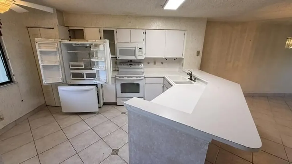 2238 N Cypress Bend Drive Pompano Beach FL 33069