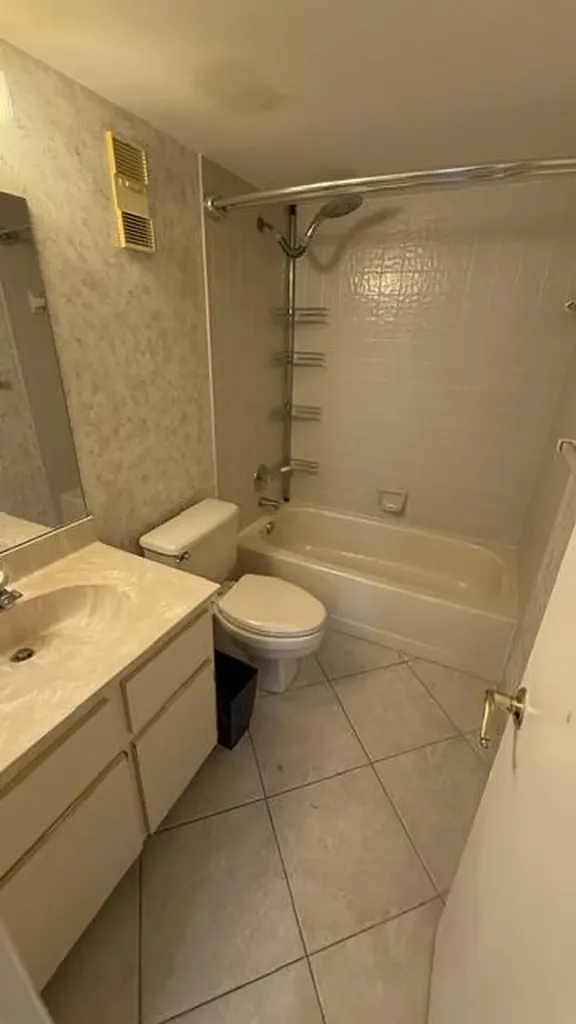2238 N Cypress Bend Drive Pompano Beach FL 33069