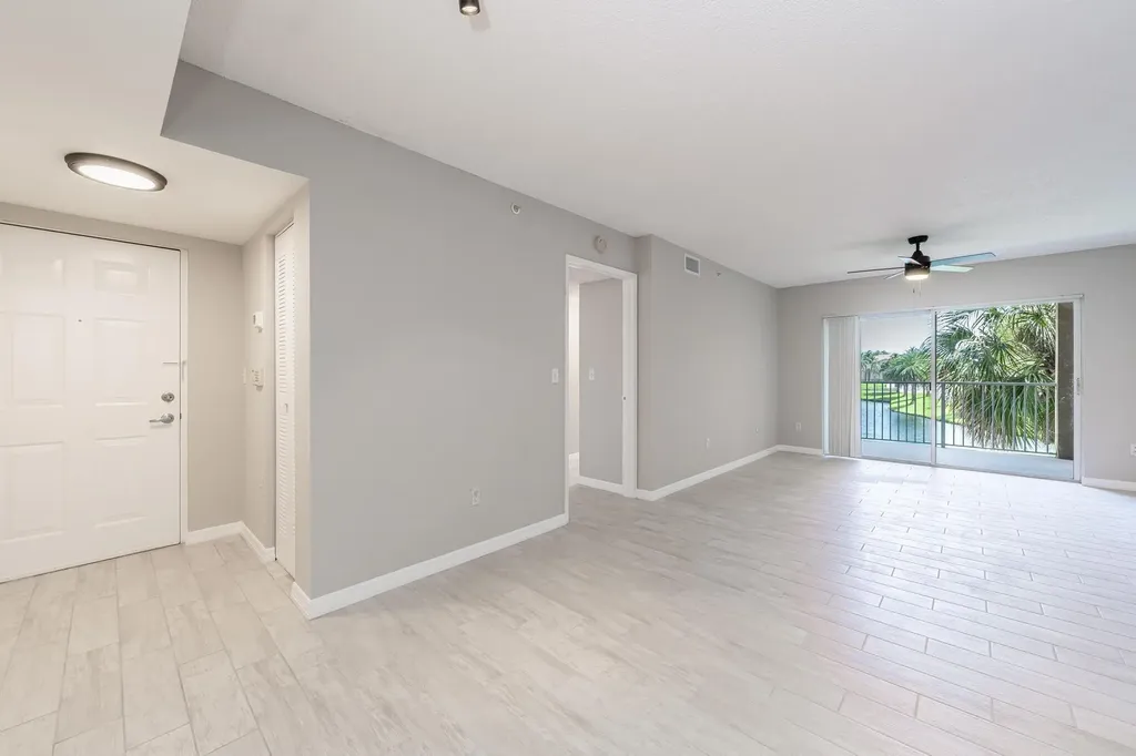 2600 S University Drive Davie FL 33328