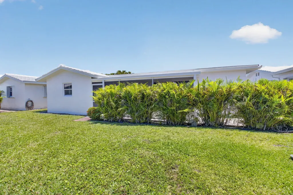 1709 SW 20th Street Boynton Beach FL 33426