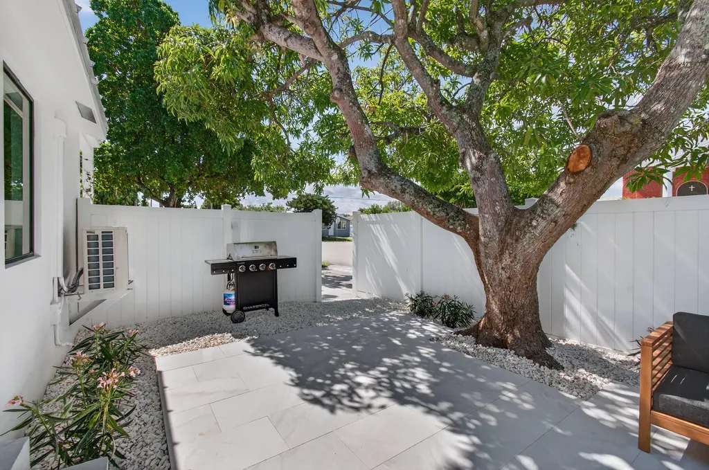 515 NW 1st Street Delray Beach FL 33444