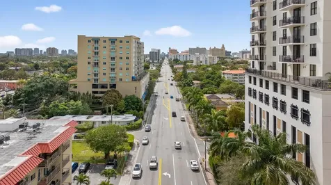 975 SW 37th Avenue Miami FL 33135