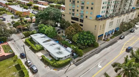 975 SW 37th Avenue Miami FL 33135