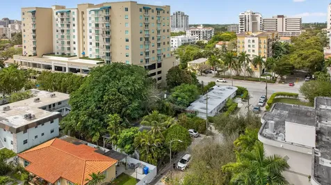 975 SW 37th Avenue Miami FL 33135