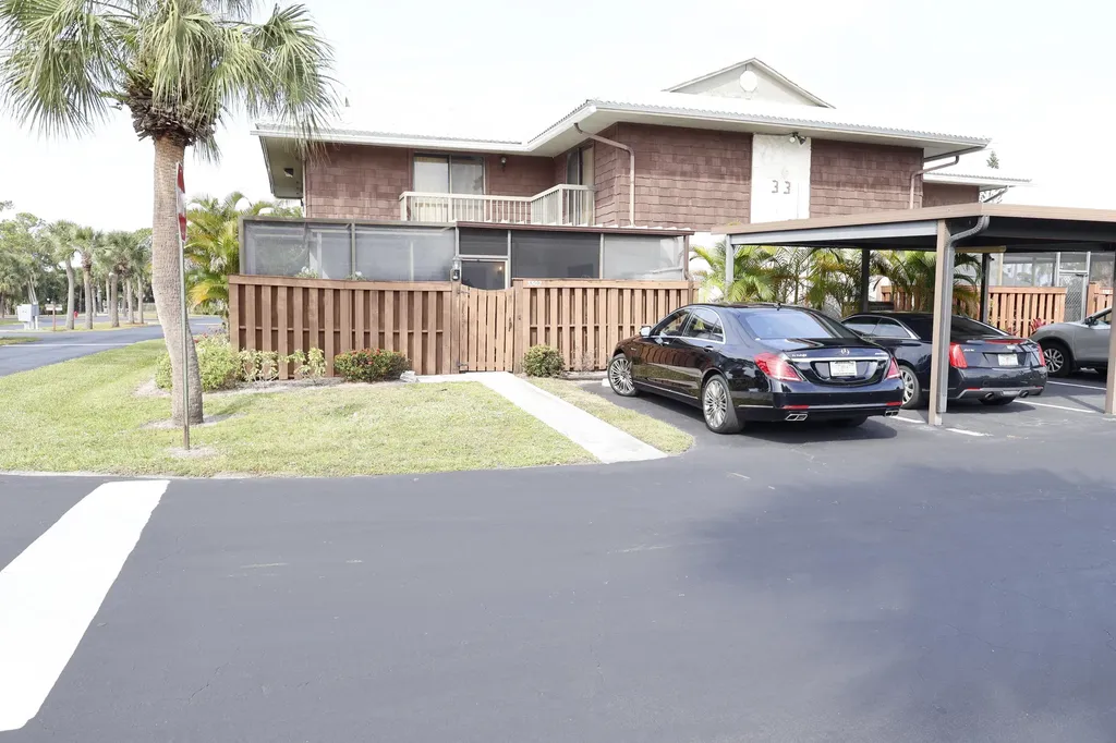 3302 SE Guinevere Lane Port St Lucie FL 34952