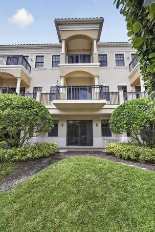 803 Del Sol Circle Tequesta FL 33469
