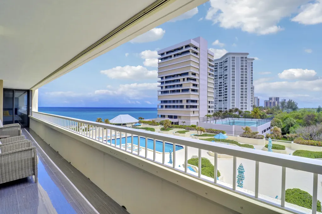 5280 N Ocean Drive Riviera Beach FL 33404