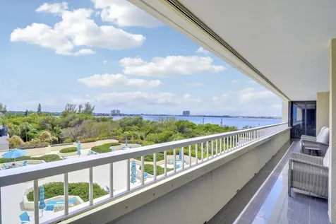 5280 N Ocean Drive Riviera Beach FL 33404