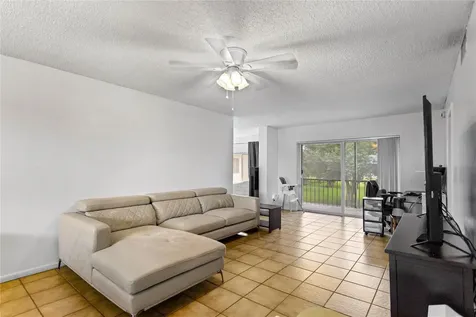 8990 S Hollybrook Boulevard Pembroke Pines FL 33025