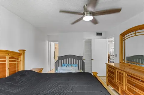 8990 S Hollybrook Boulevard Pembroke Pines FL 33025