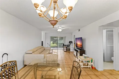8990 S Hollybrook Boulevard Pembroke Pines FL 33025