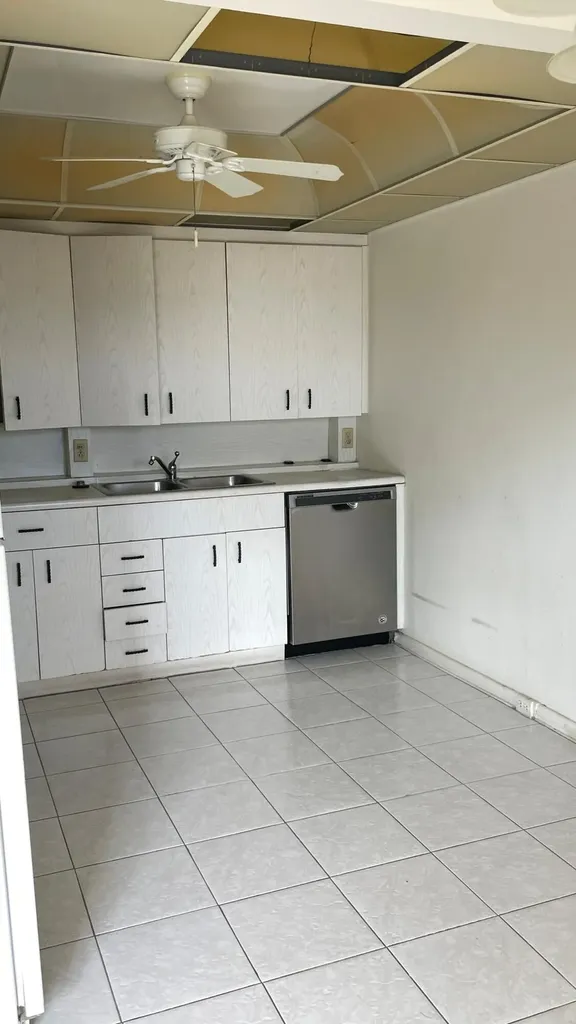 4022 Hythe B Boca Raton FL 33434