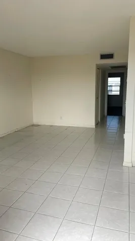 4022 Hythe B Boca Raton FL 33434