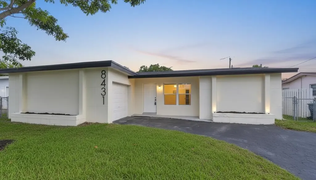 8431 NW 27th Place Sunrise FL 33322