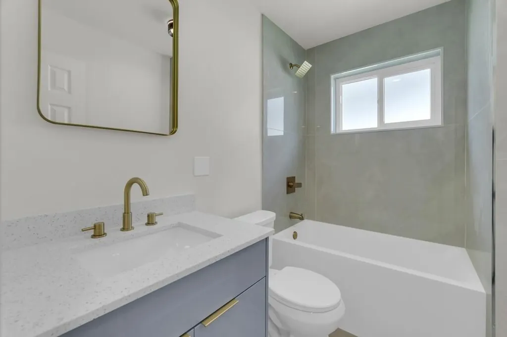 8431 NW 27th Place Sunrise FL 33322