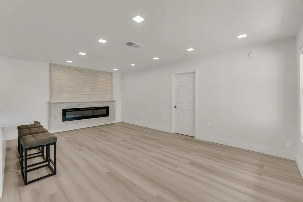 8431 NW 27th Place Sunrise FL 33322